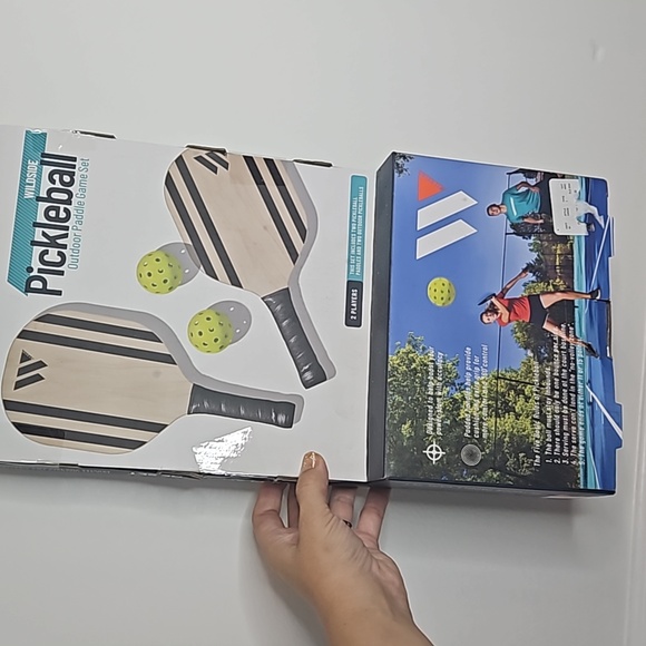 PICKLEBALL Outdoor Wooden Paddle Set with 2 Paddles & 2 Balls - Picture 3 of 6